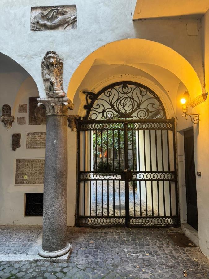 Rome Center, Luxury & History In Via Monserrato Eksteriør bilde